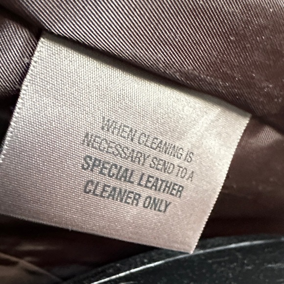 M Julian EUC size L genuine soft brown leather jacket. 3 button front w/ pockets - Picture 10 of 11